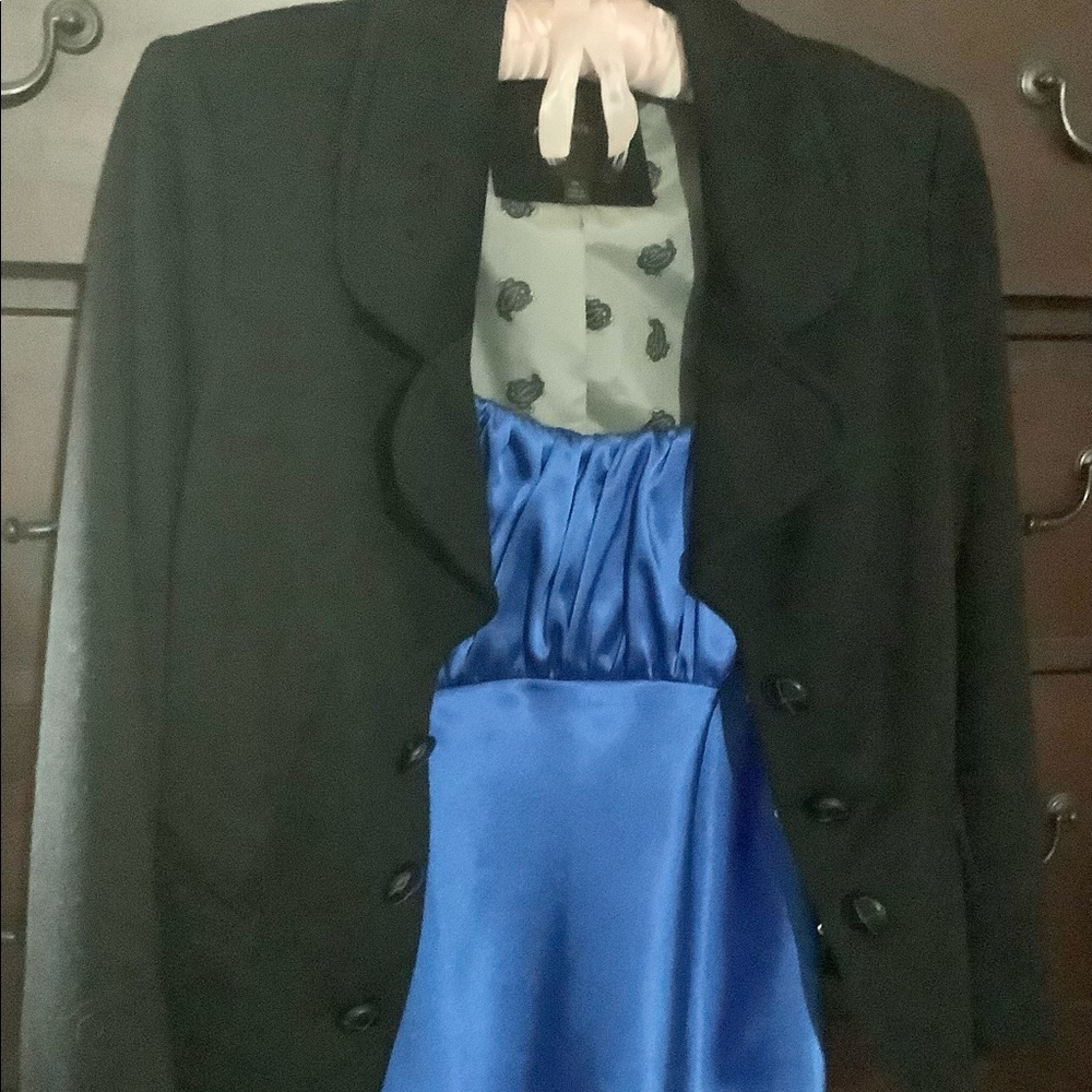 The Limited Black eyelet close blazer XS and BCX Royal Camisole M